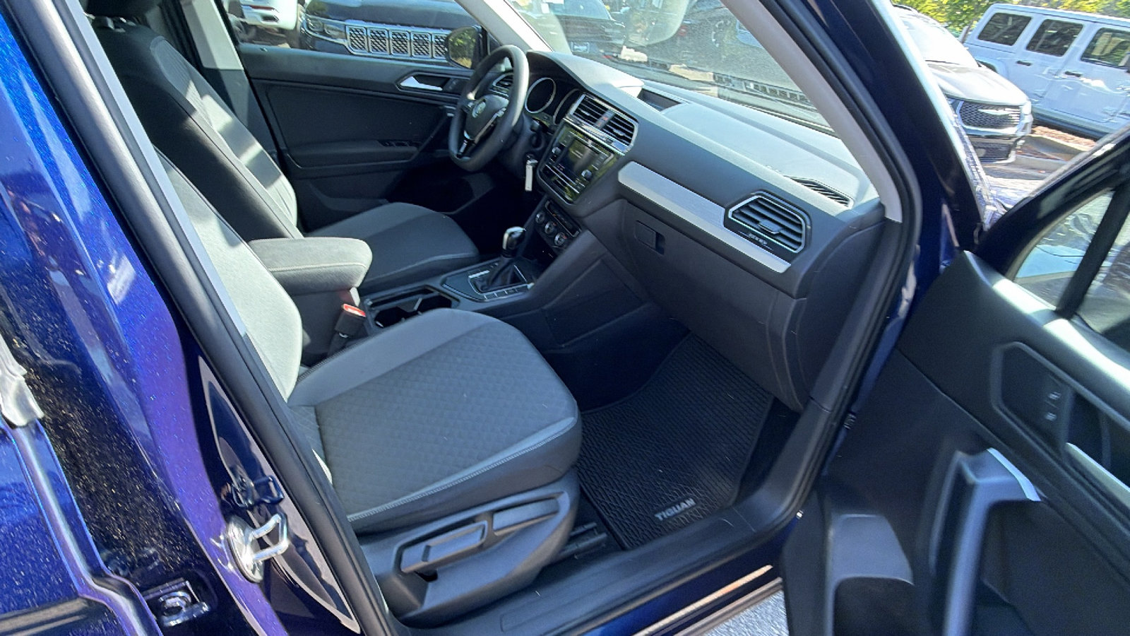 Used 2021 Volkswagen Tiguan S FWD image 19