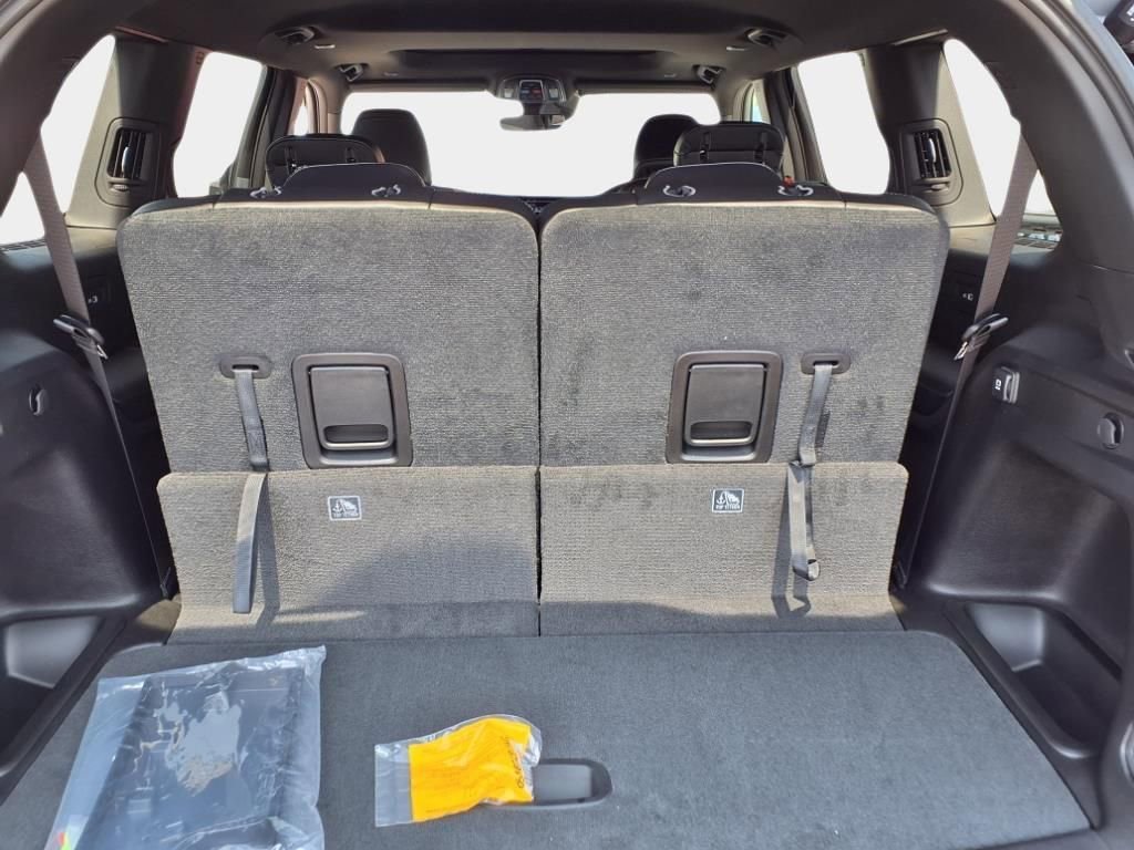 New 2025 Jeep Grand Cherokee L Altitude image 19