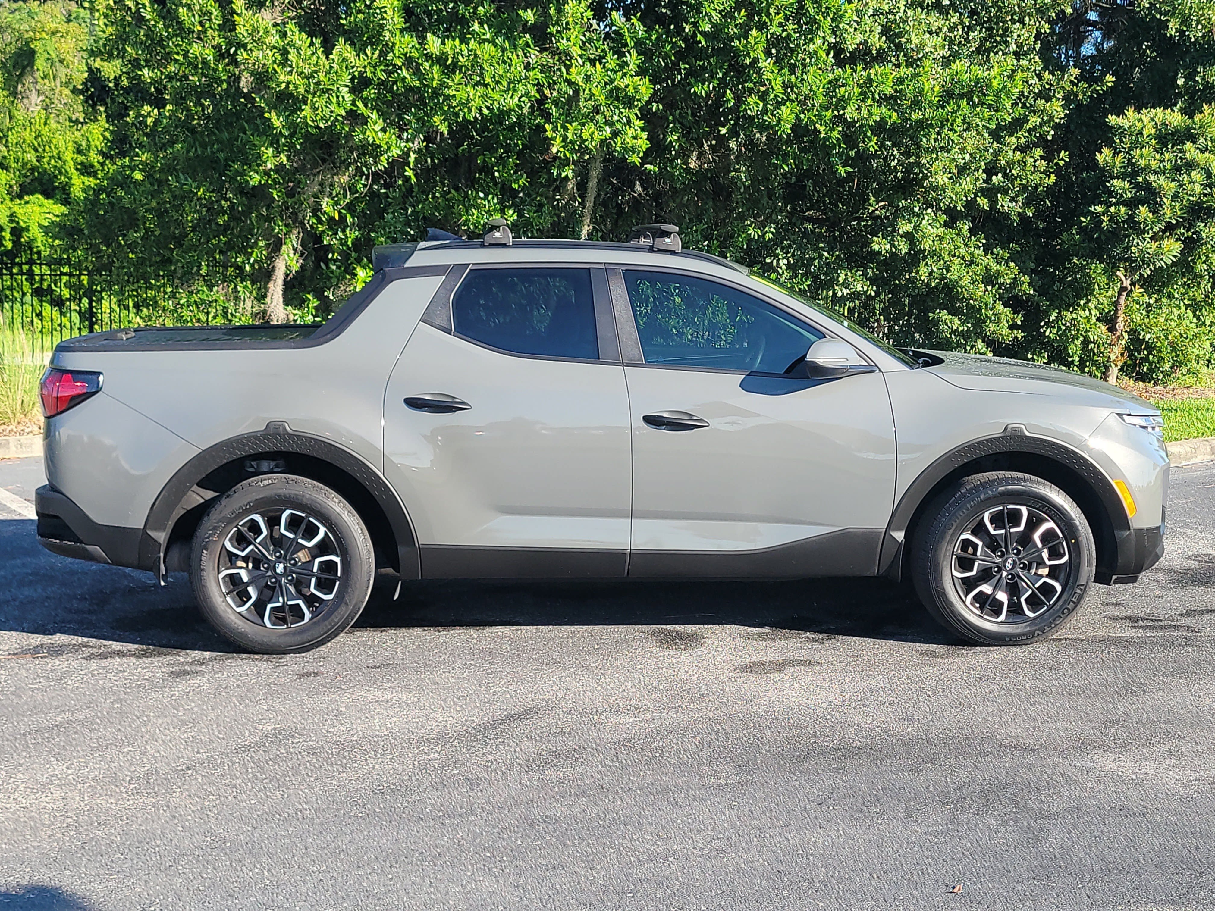 Used 2024 Hyundai Santa Cruz SEL w/ Activity Package FWD image 8