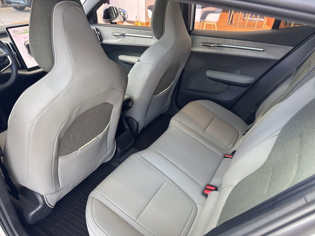 New 2026 Volvo EX30 Cross Country Ultra w/ Protection Package AWD/4WD image 20