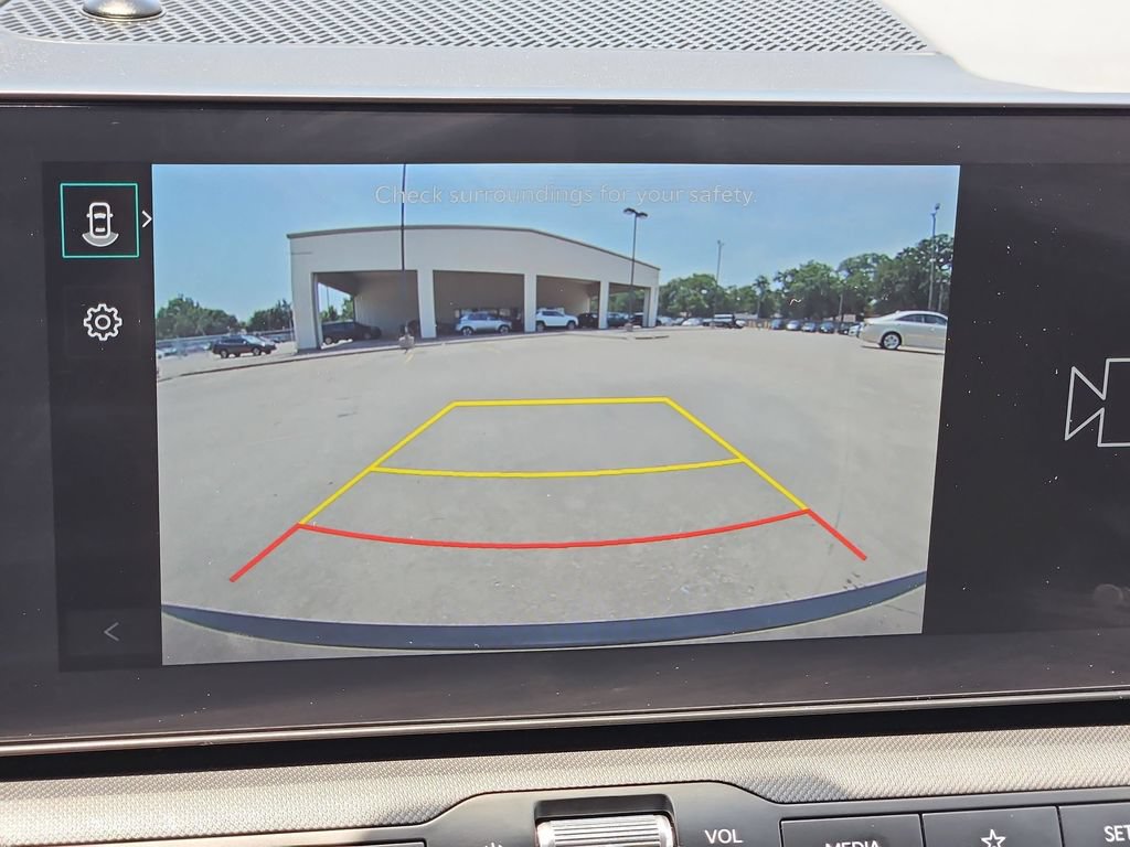 Used 2025 Kia K4 FWD image 18