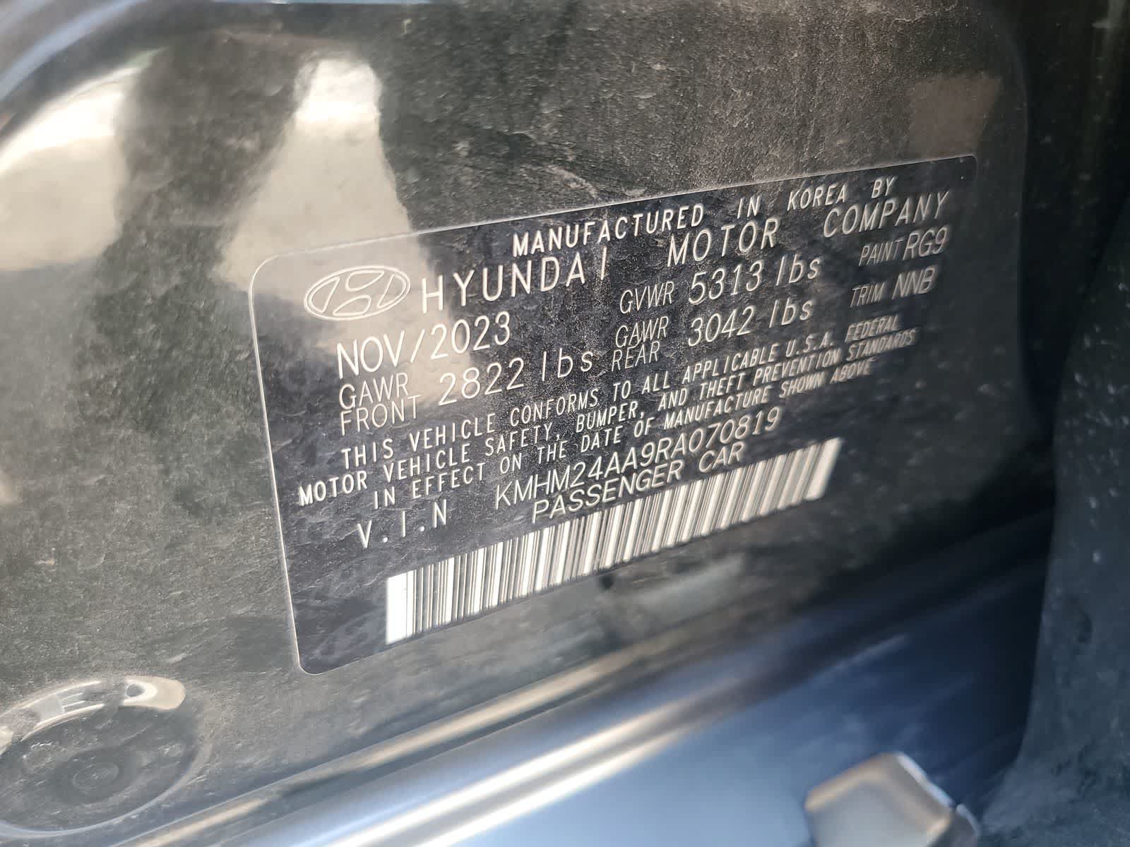 Used 2024 Hyundai Ioniq 6 SE RWD image 27