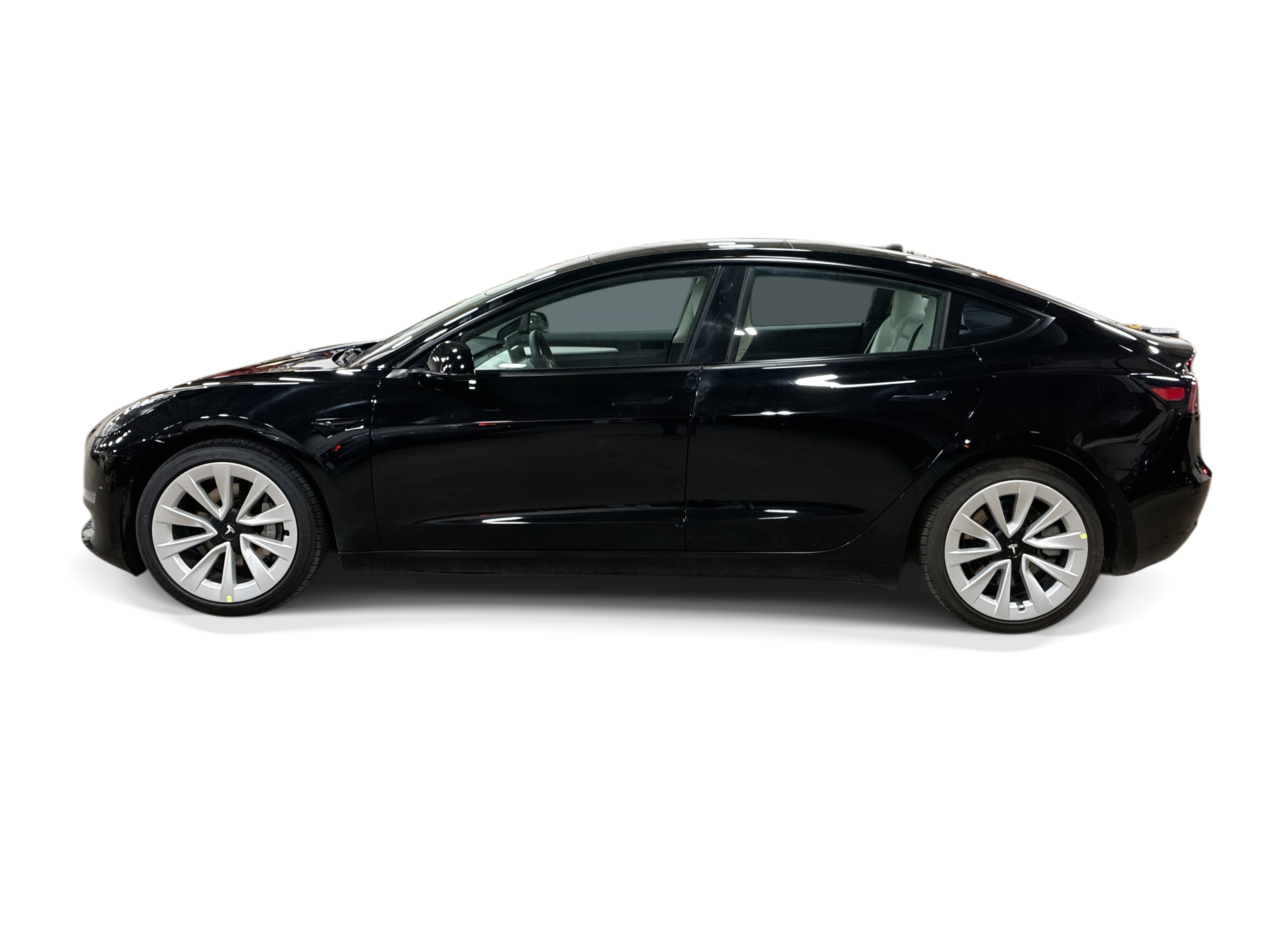 Certified 2023 Tesla Model 3 Standard Range RWD image 3