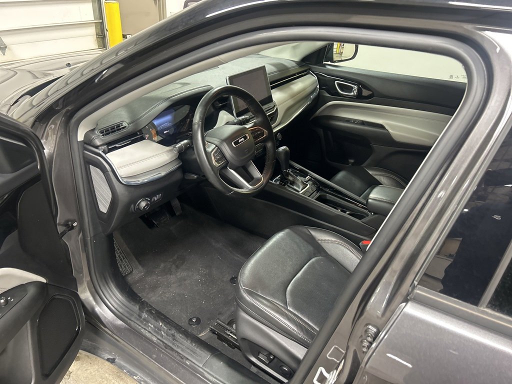 Used 2022 Jeep Compass Limited image 6