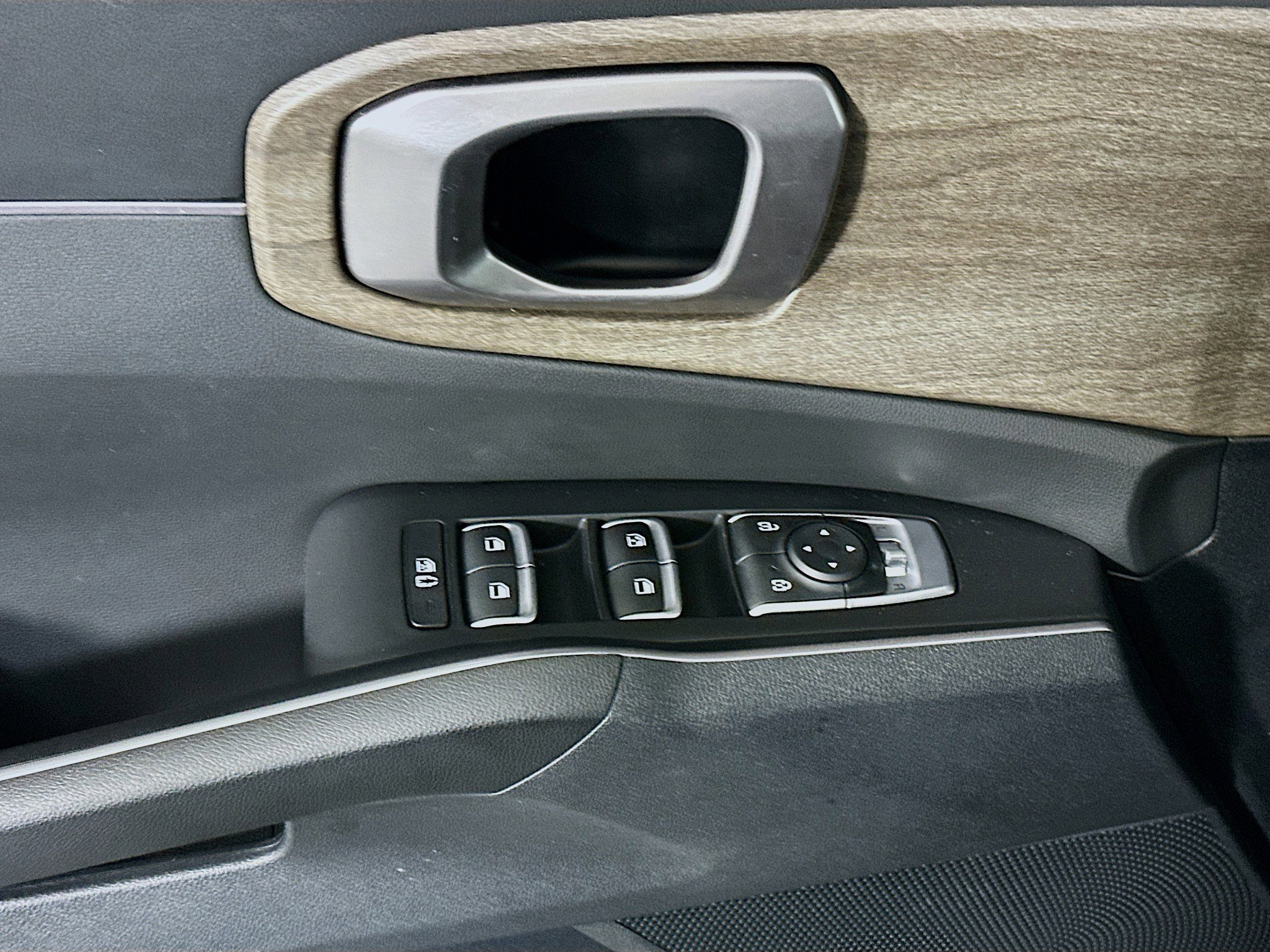 Used 2023 Kia Sorento EX image 15