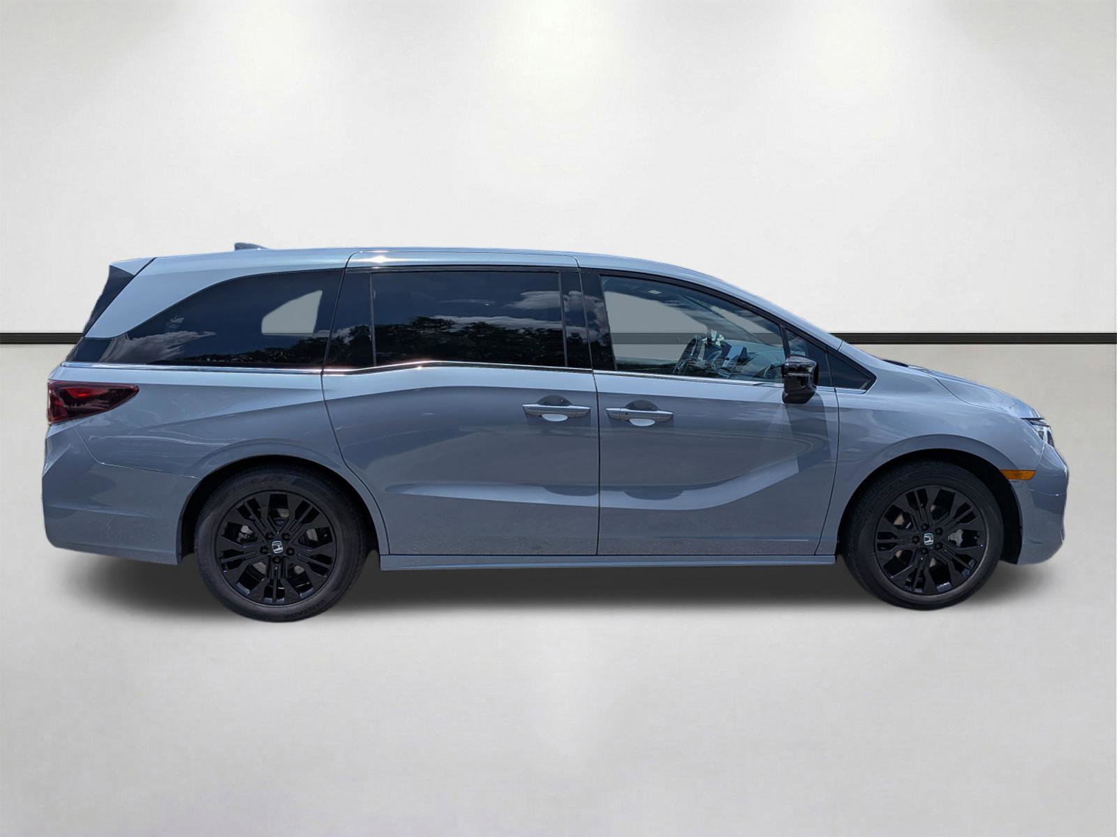Used 2025 Honda Odyssey Sport-L image 3