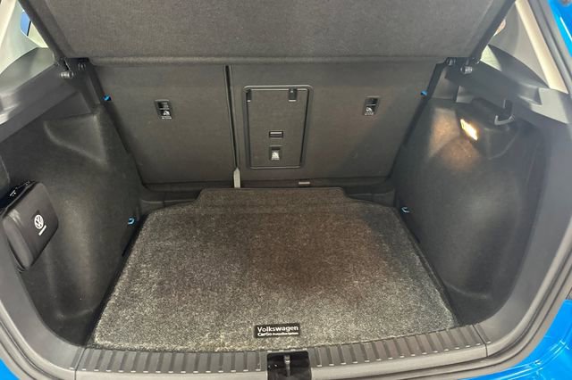 Certified 2023 Volkswagen Taos SE w/ Panoramic Sunroof Package FWD image 19