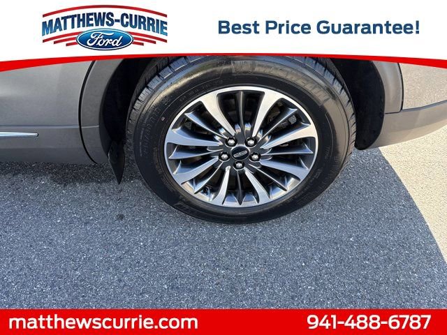 Used 2023 Lincoln Nautilus FWD w/ Premium Package image 15