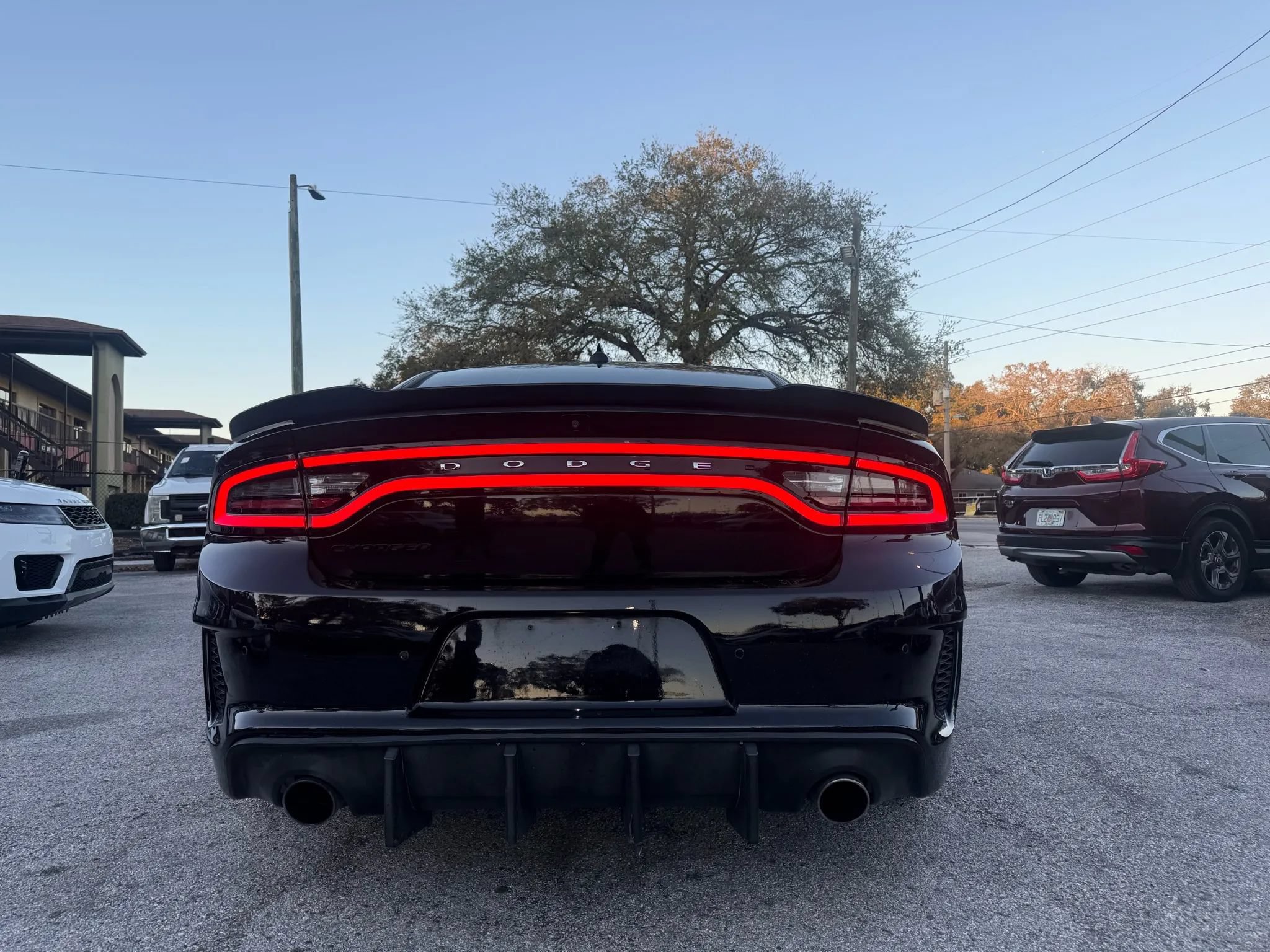Used 2017 Dodge Charger R/T Scat Pack w/ Technology Group RWD image 6