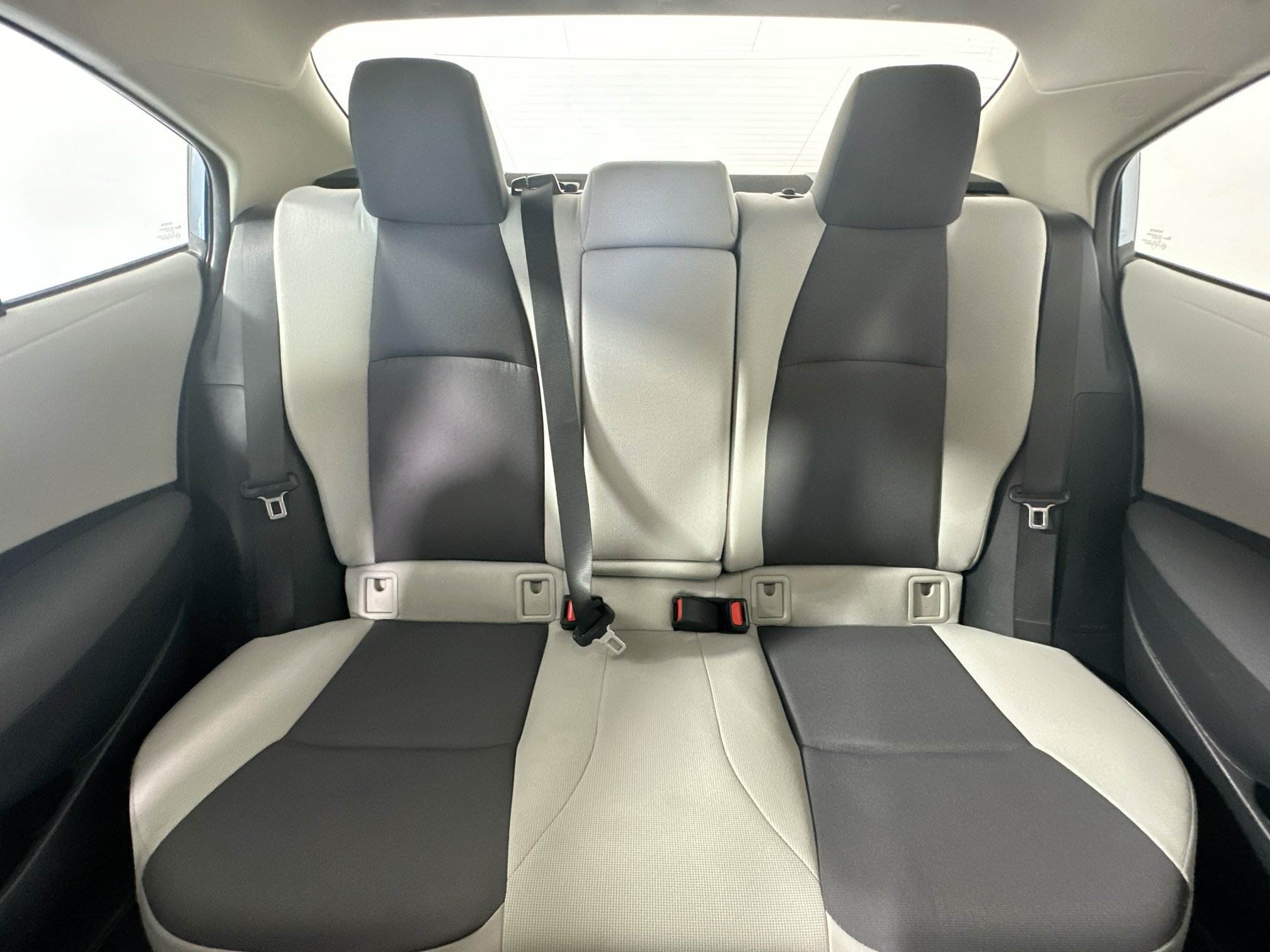 Used 2023 Toyota Corolla LE FWD image 29