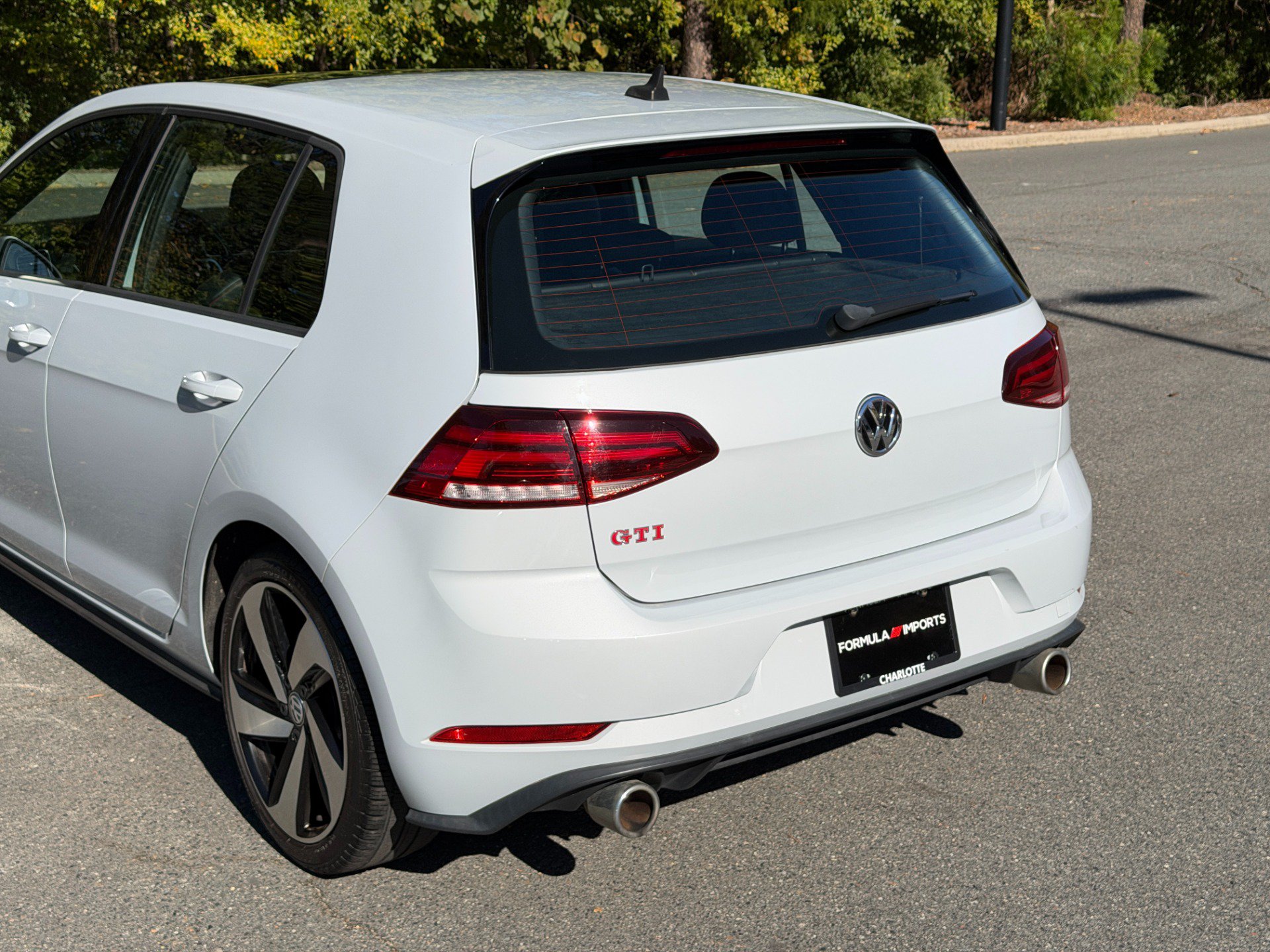 Used 2020 Volkswagen Golf 4-Door FWD image 21