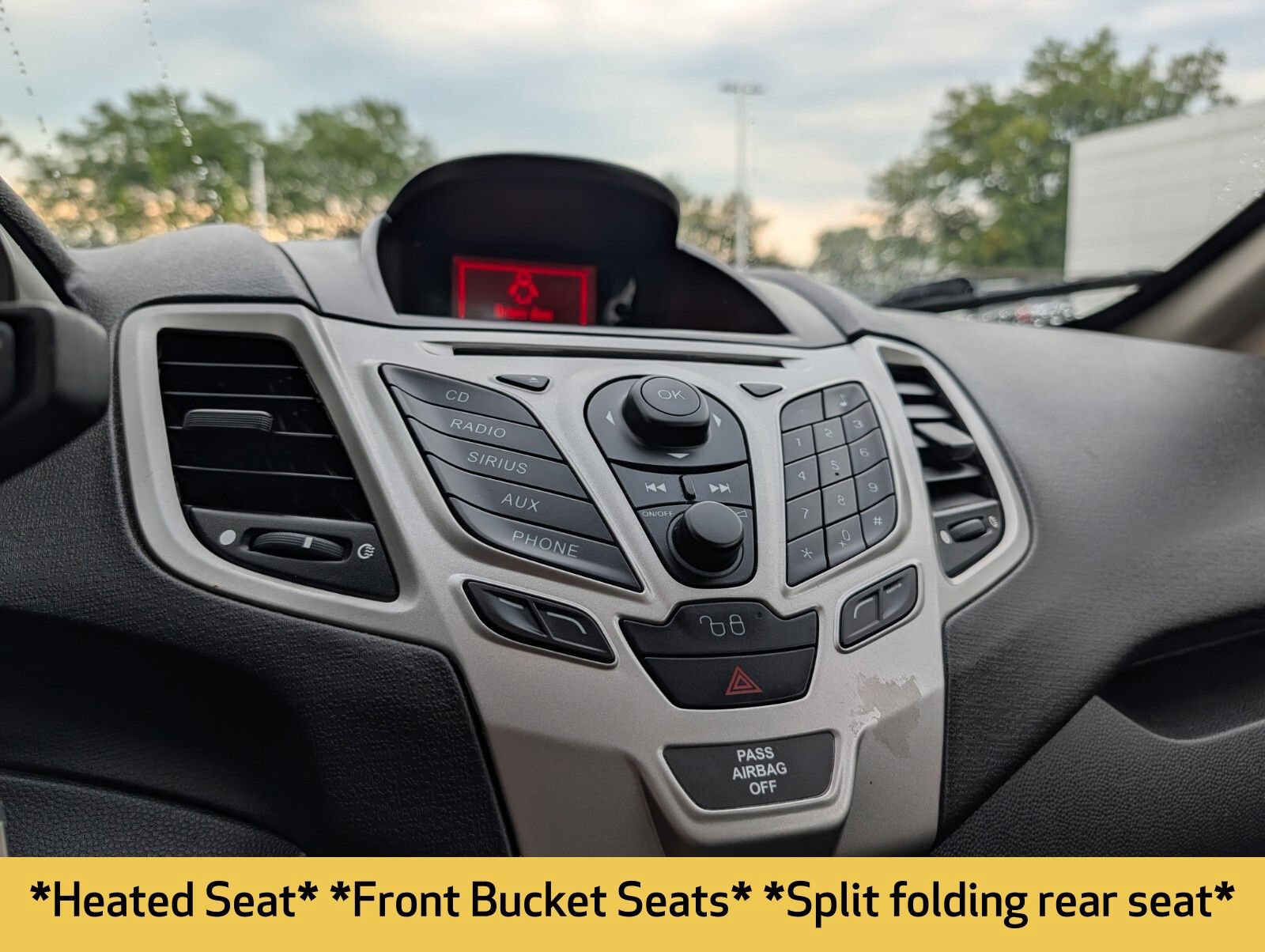 Used 2012 Ford Fiesta SE FWD image 6