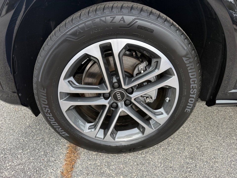 New 2025 Audi Q5 Premium image 27