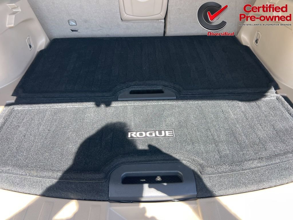 Used 2020 Nissan Rogue SL image 17