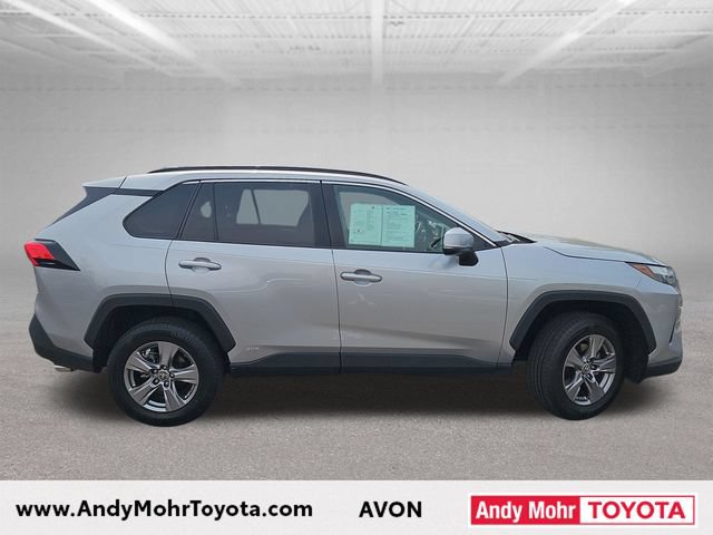 Used 2024 Toyota RAV4 LE AWD/4WD image 8