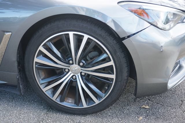 Used 2017 INFINITI Q60 3.0t w/ Cargo Package RWD image 26