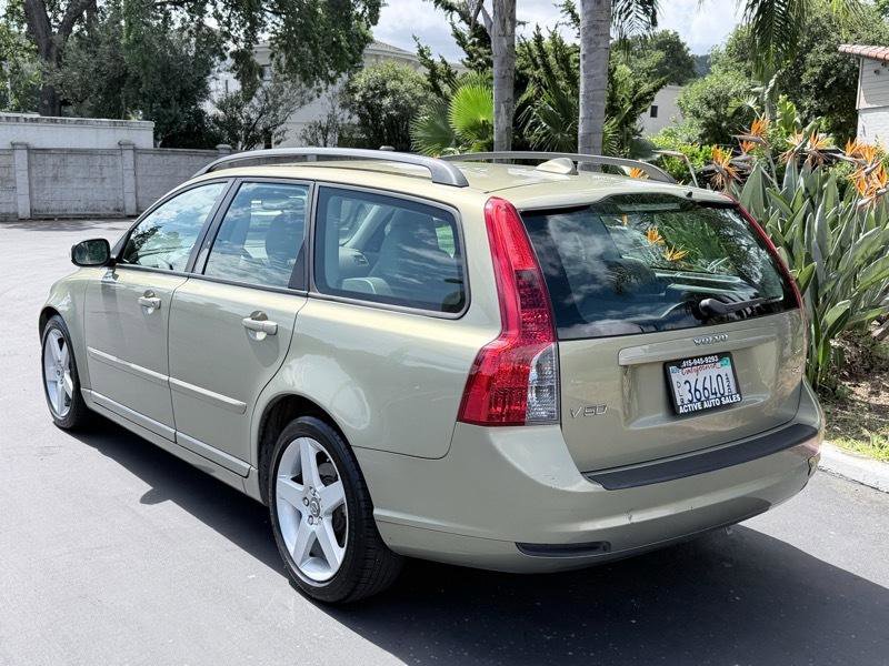 Used 2008 Volvo V50 2.4i image 3
