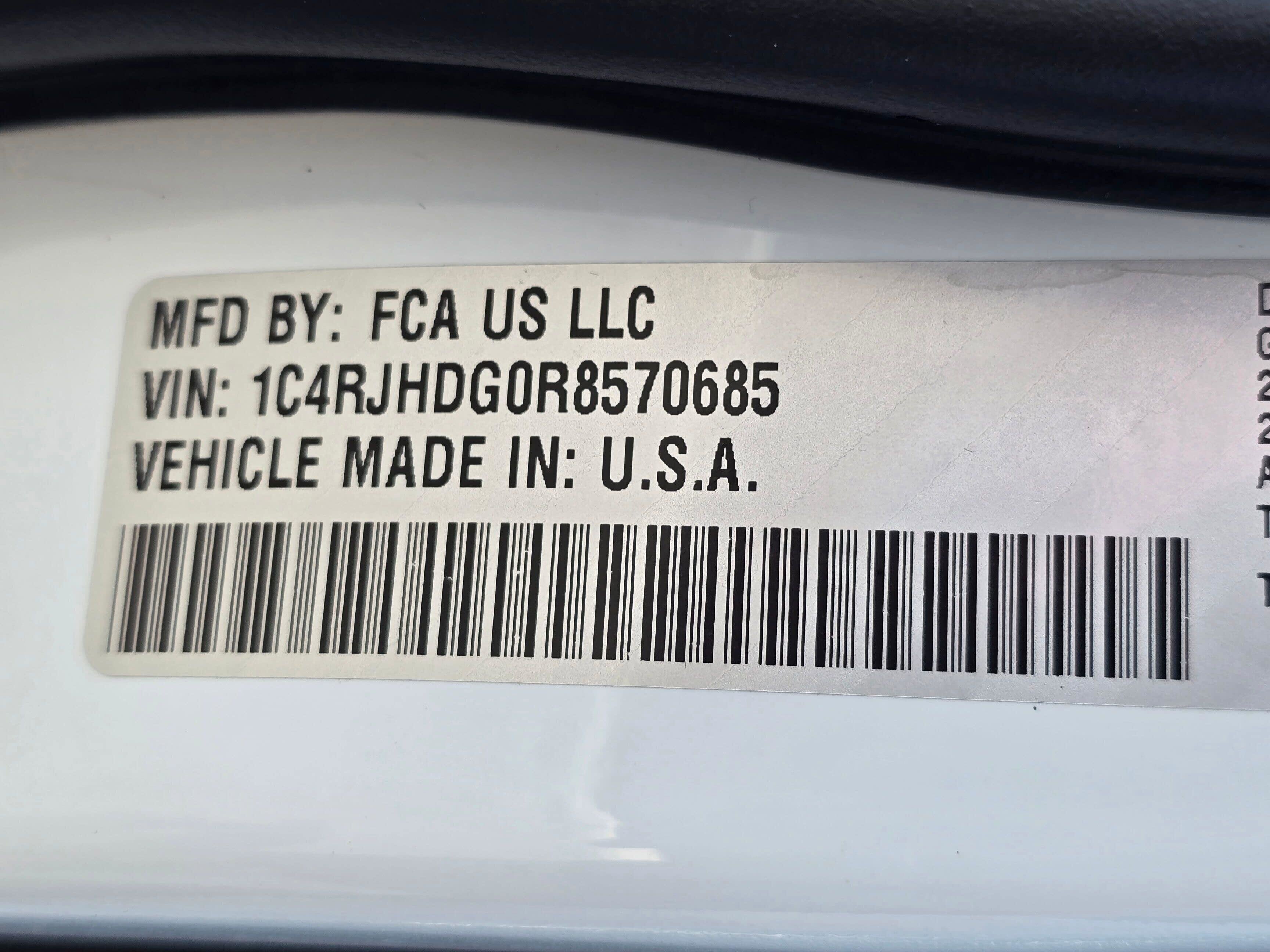 Used 2024 Jeep Grand Cherokee Overland AWD/4WD image 31
