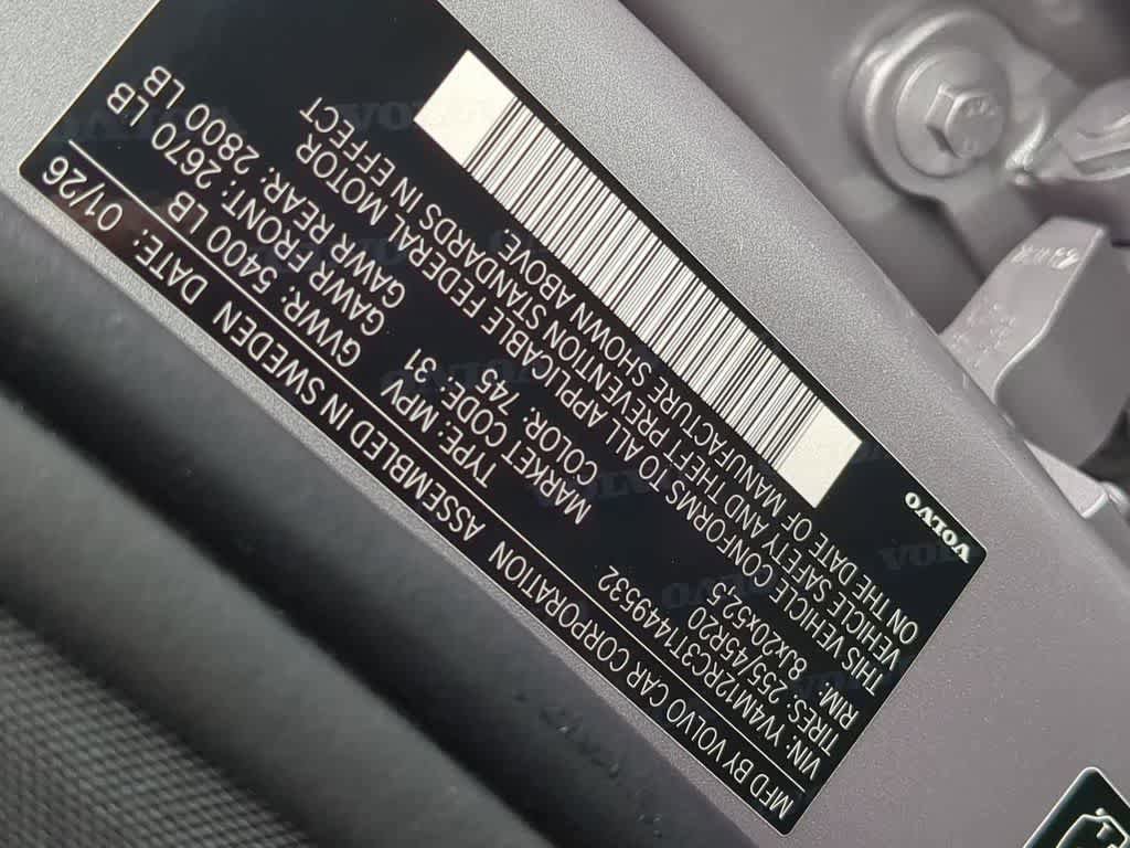New 2026 Volvo XC60 B5 Plus w/ Protection Package Premier image 33