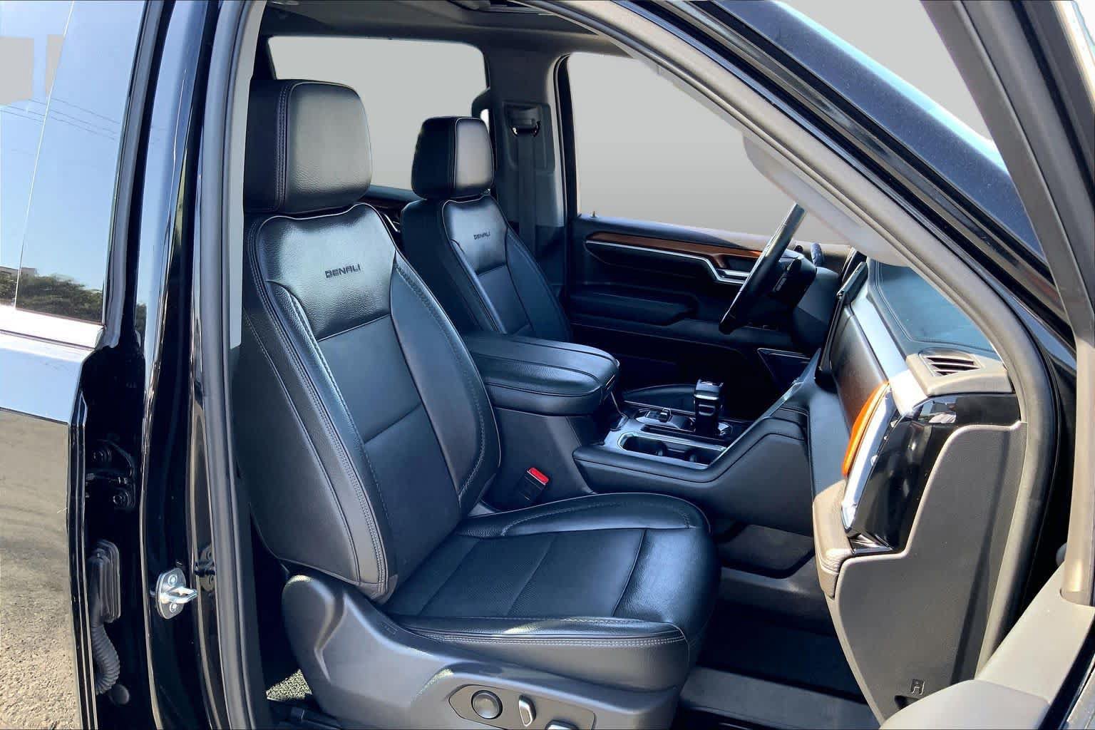 Used 2023 GMC Sierra 1500 Denali AWD/4WD image 9