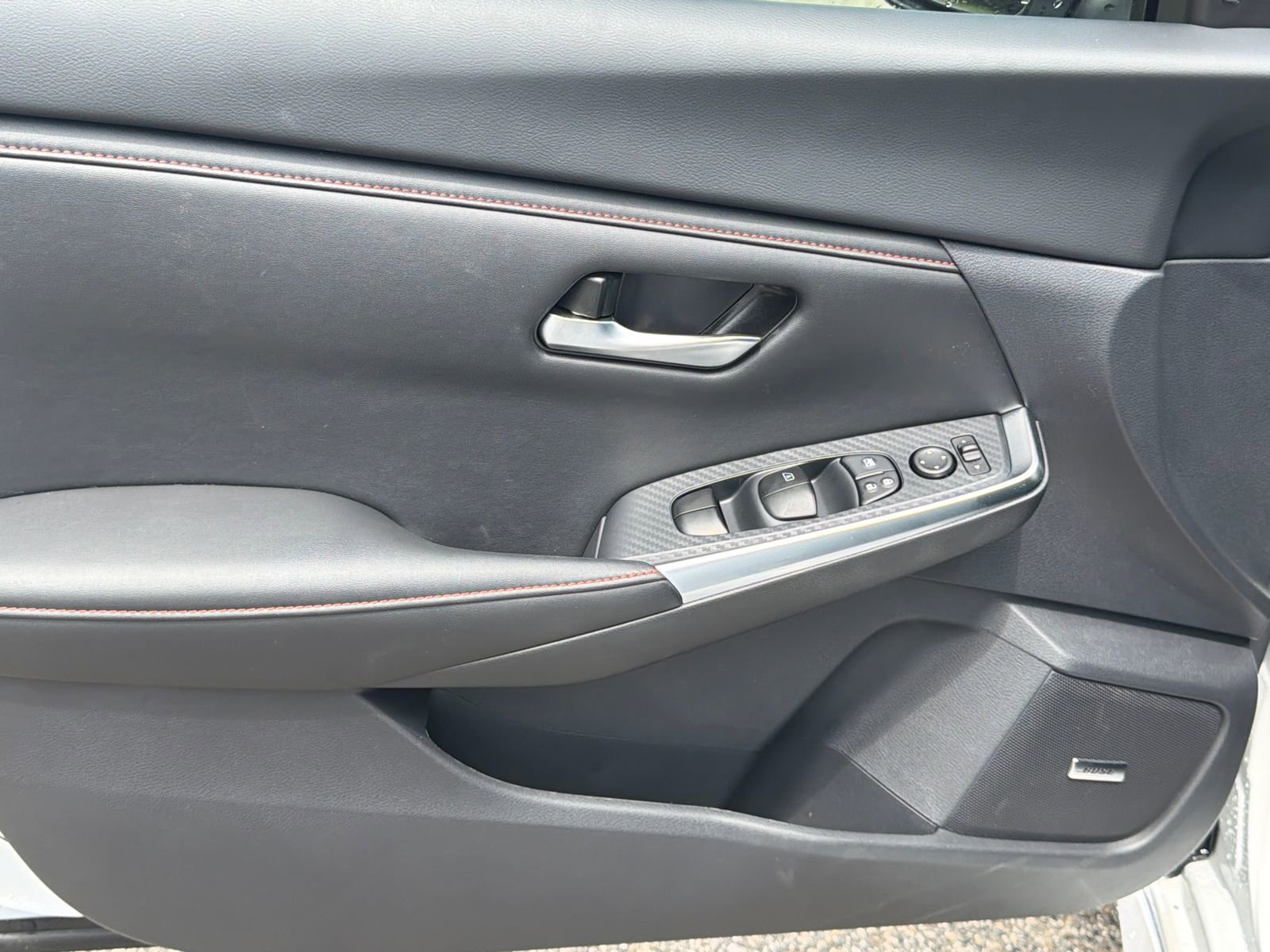 Certified 2025 Nissan Sentra SR w/ SR Premium Package FWD image 10