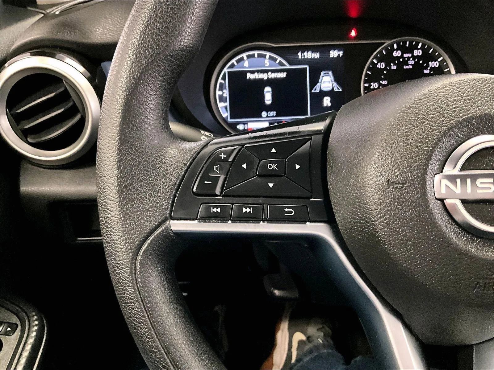 Used 2023 Nissan Versa SV image 17