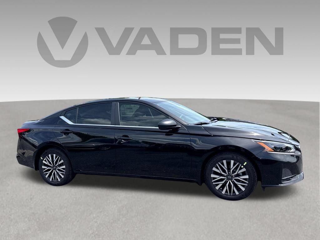 New 2026 Nissan Altima 2.5 SV FWD image 29