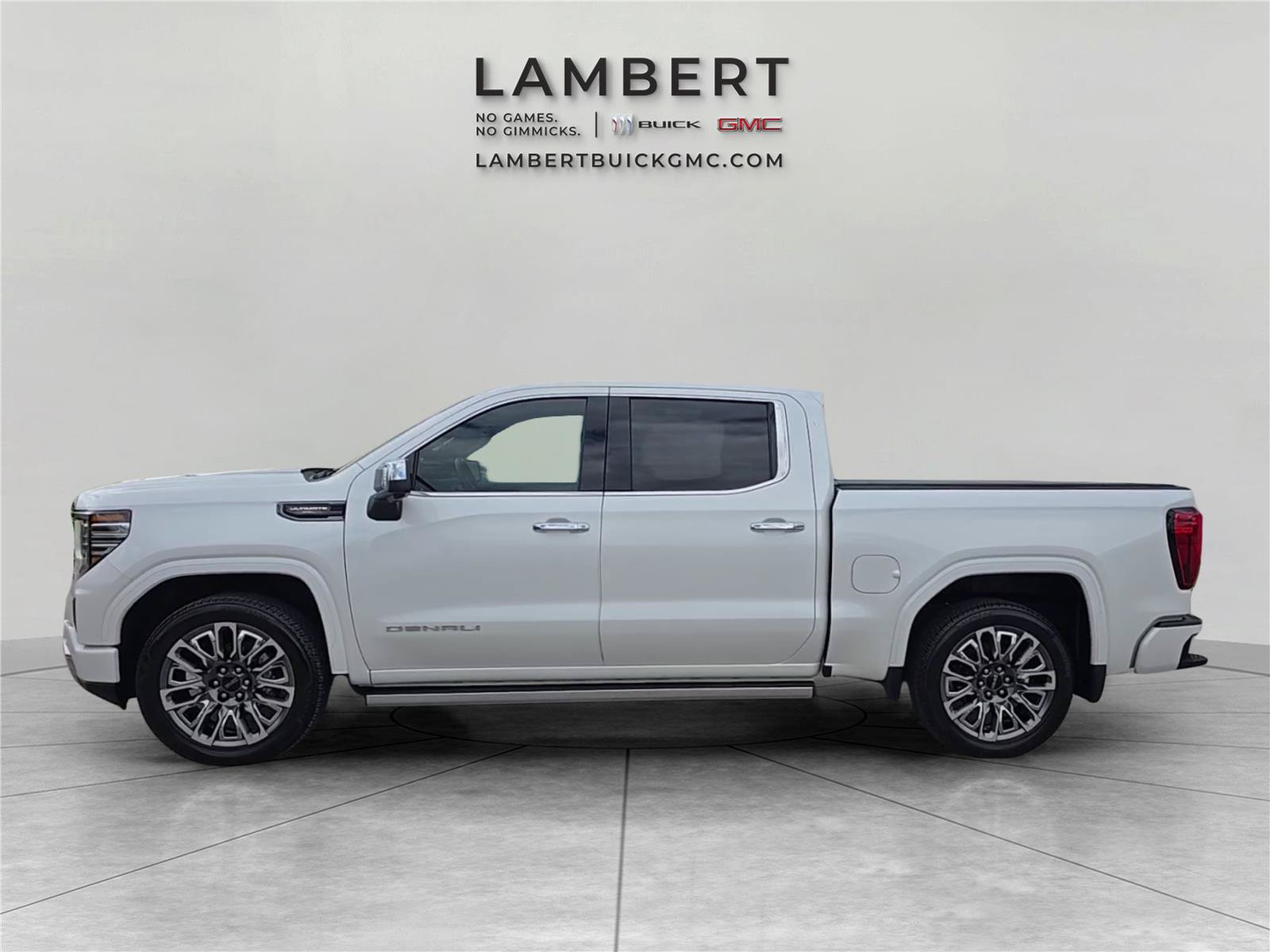 Used 2024 GMC Sierra 1500 Denali Ultimate AWD/4WD image 2