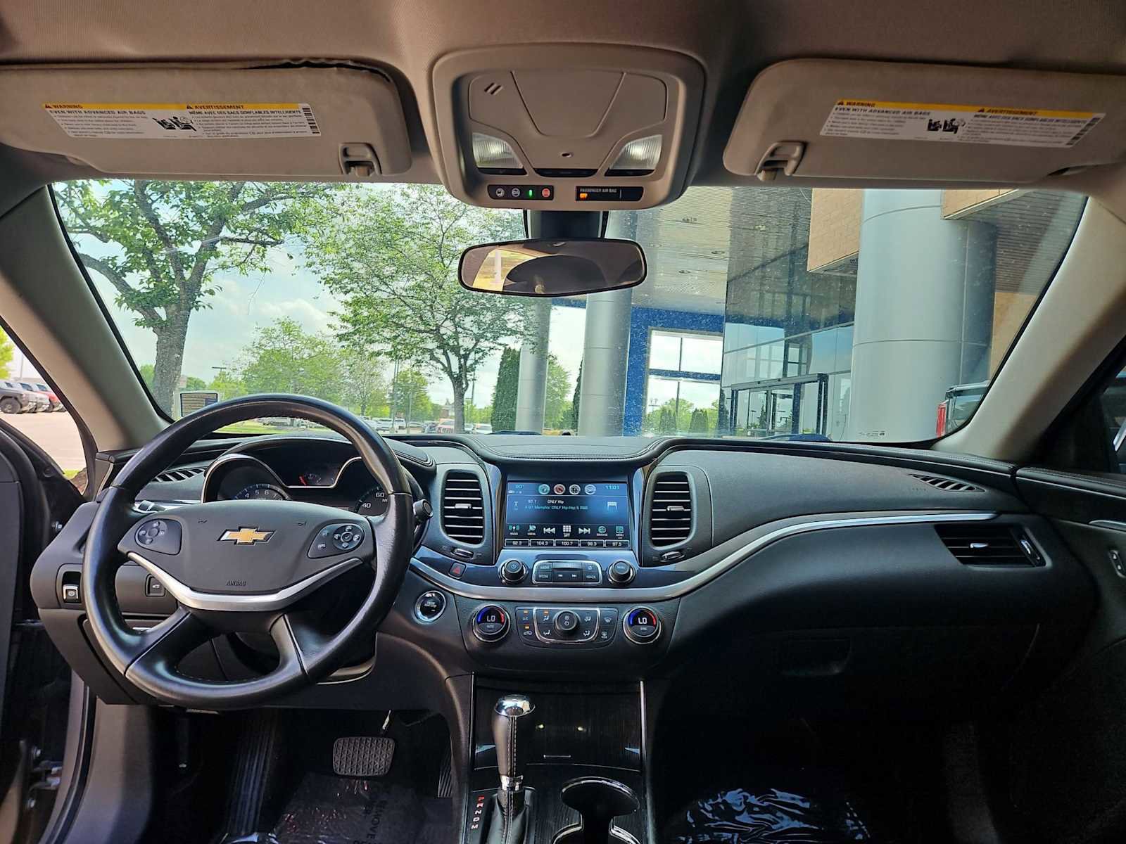 Used 2019 Chevrolet Impala LT image 15