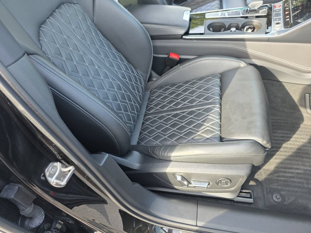 Used 2020 Audi S6 Premium Plus w/ S Sport Package AWD/4WD image 14