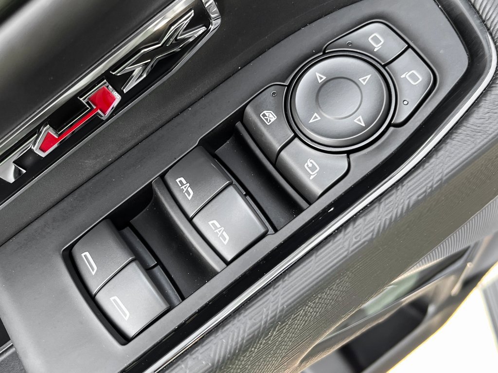 Used 2022 GMC Sierra 1500 AT4X image 29