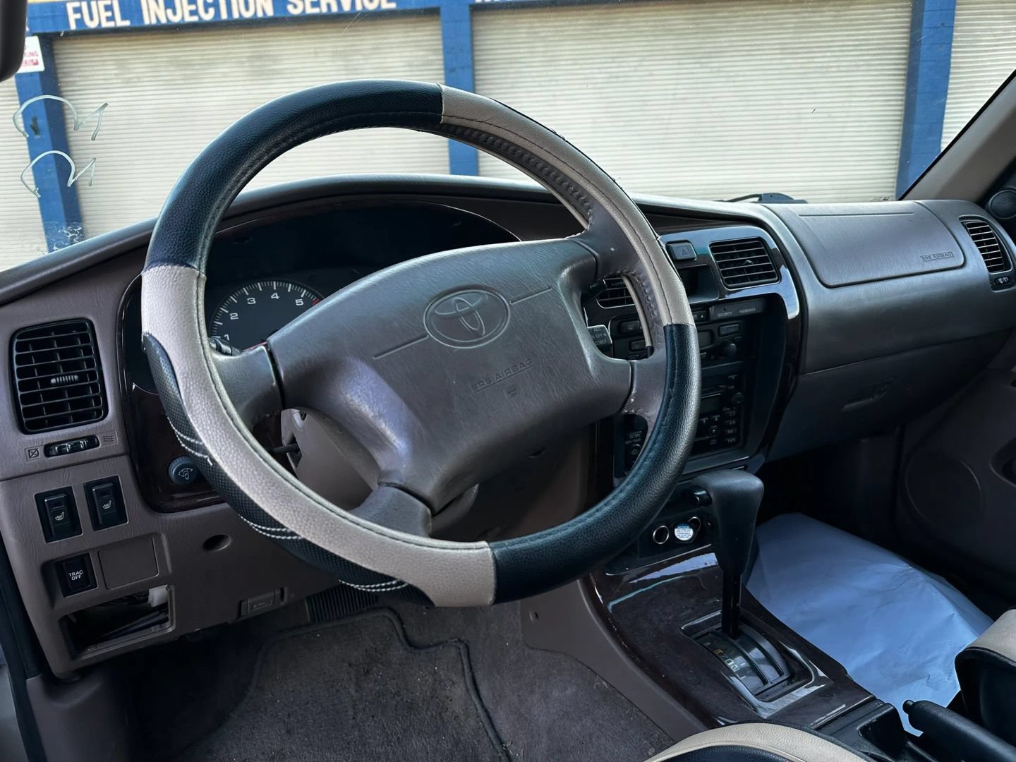 Used 2001 Toyota 4Runner Limited RWD image 8