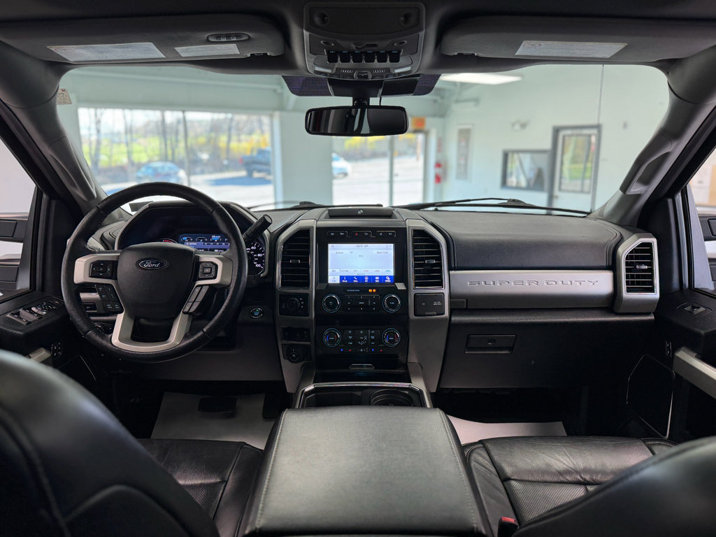 Used 2020 Ford F350 Lariat image 23