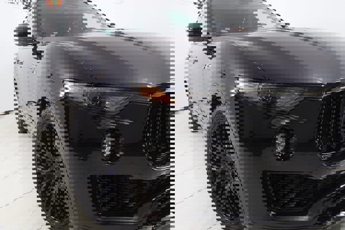 Used 2018 Maserati Levante GranSport image 21