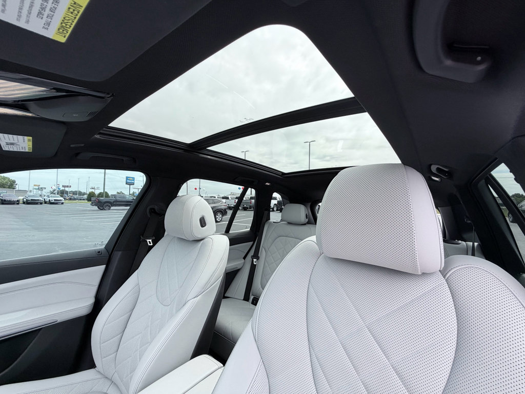 Used 2023 BMW X5 sDrive40i RWD image 12