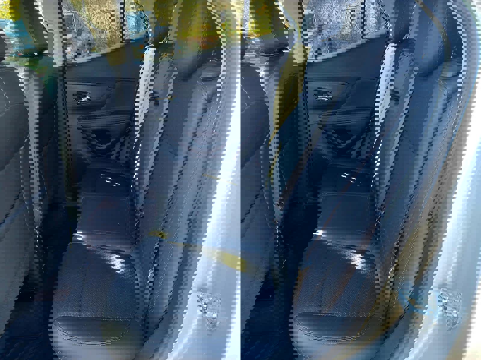 Used 2022 Buick Encore Preferred image 13