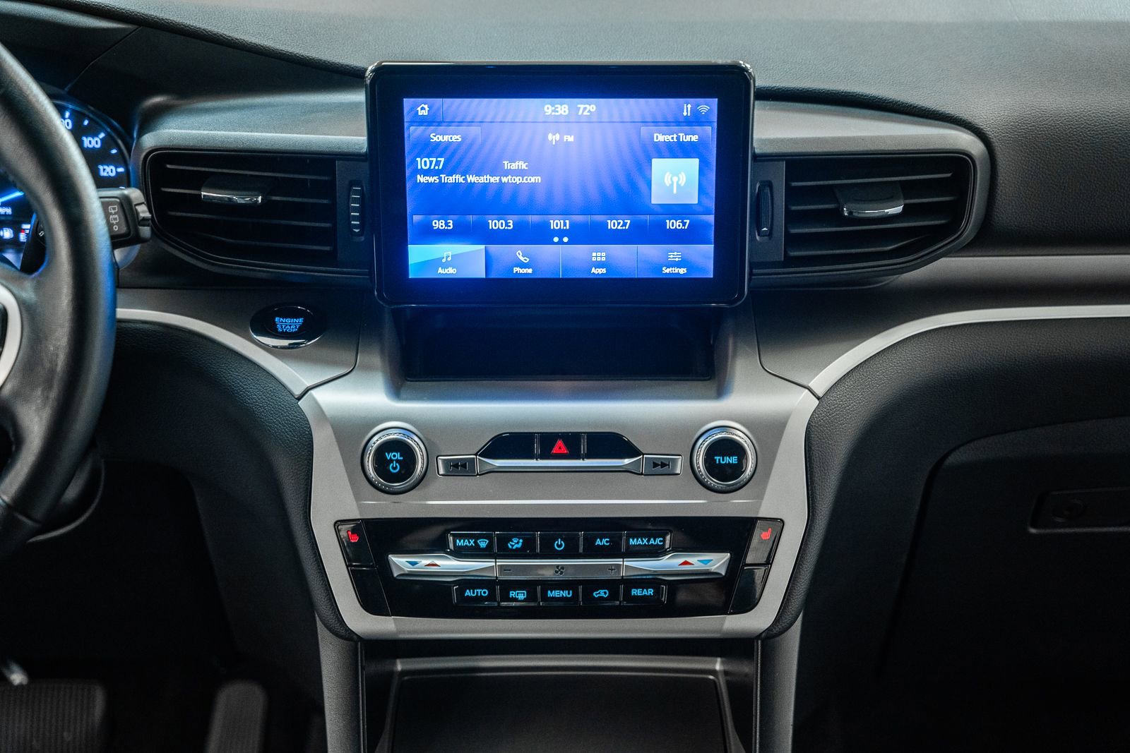 Certified 2022 Ford Explorer XLT image 26