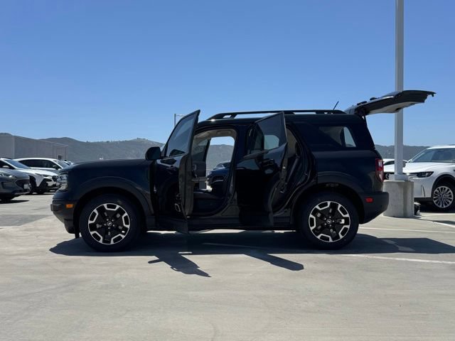Used 2023 Ford Bronco Sport Outer Banks w/ Tech Package AWD/4WD image 29