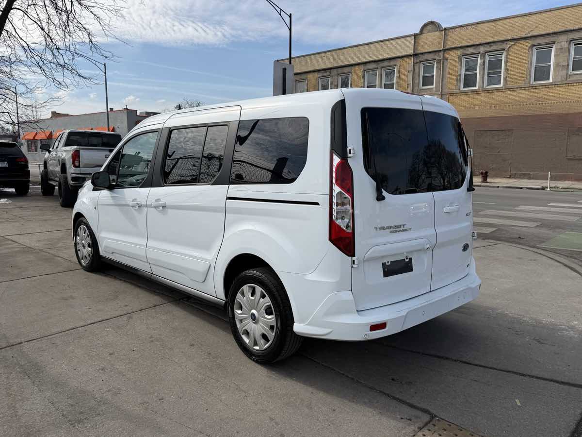 Used 2022 Ford Transit Connect XLT FWD image 7