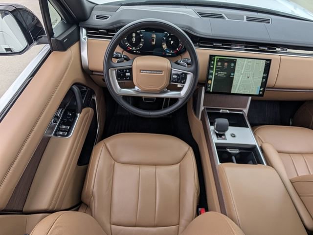 Used 2025 Land Rover Range Rover Long Wheelbase SE image 8