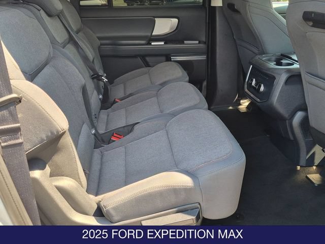 Used 2025 Ford Expedition Max Active AWD/4WD image 25