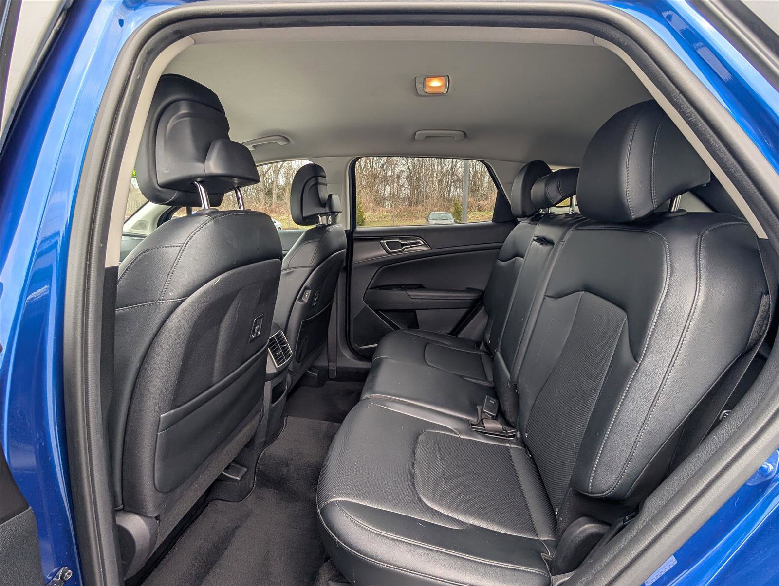 Used 2023 Kia Sportage EX AWD/4WD image 13
