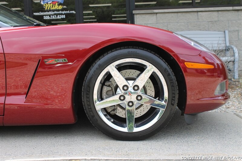 Used 2007 Chevrolet Corvette Convertible w/ Preferred Equipment Group RWD image 26