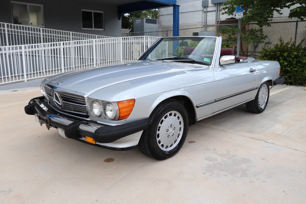 Used 1987 Mercedes-Benz 560 SL image 1