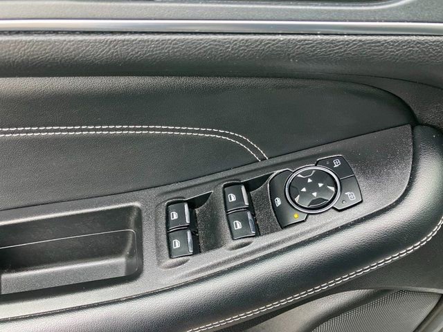 Used 2024 Ford Edge Titanium image 12