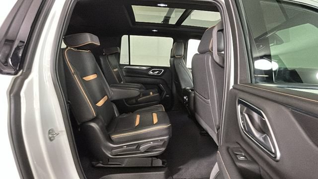 Used 2022 GMC Yukon XL AT4 AWD/4WD image 29