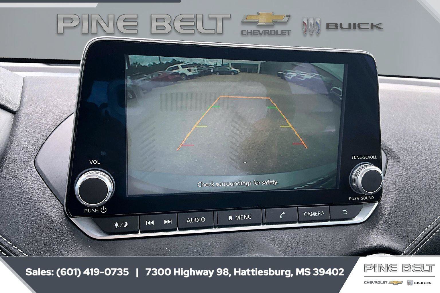 Used 2024 Nissan Sentra SV FWD image 15