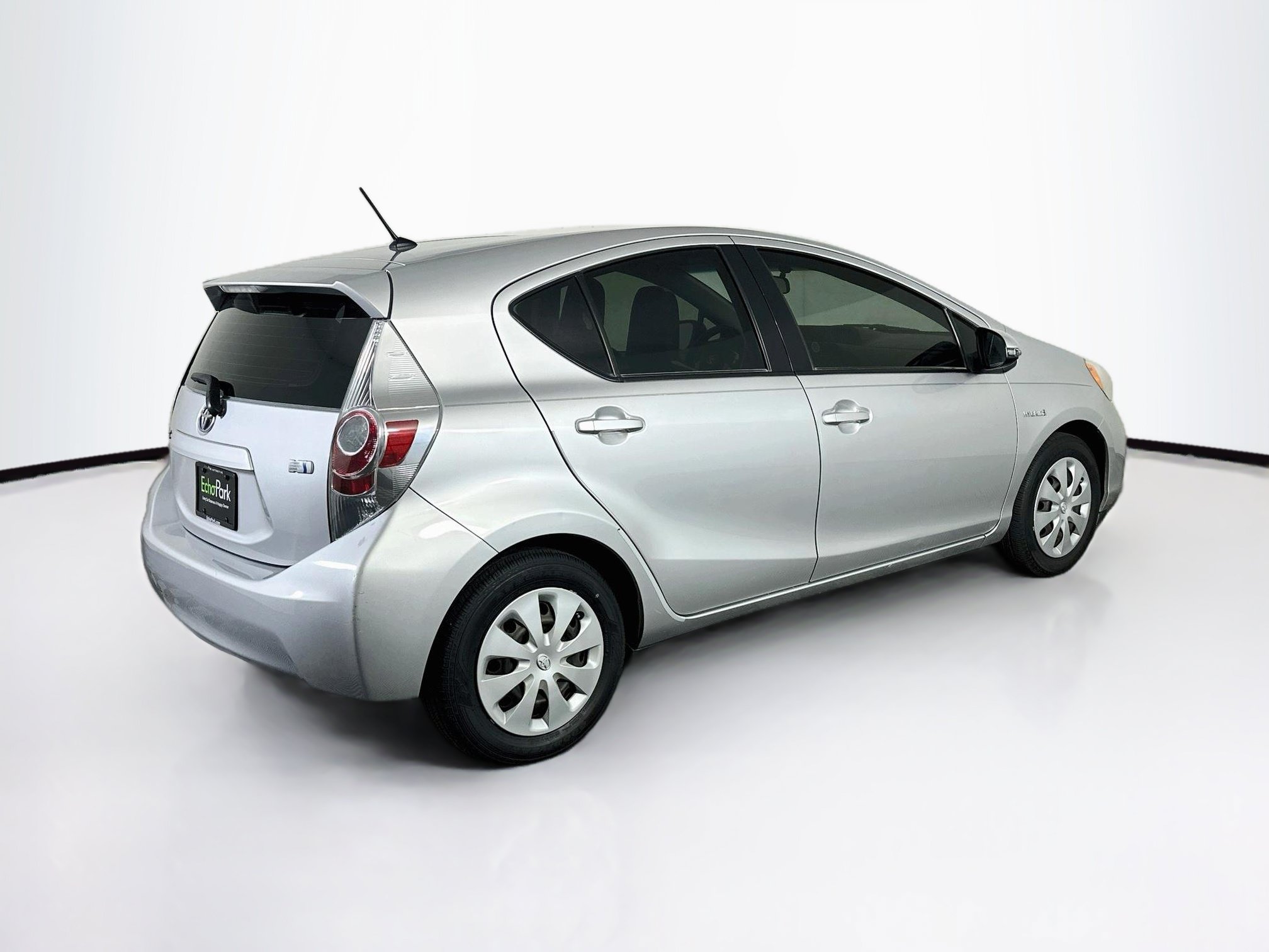 Used 2013 Toyota Prius C One FWD image 9