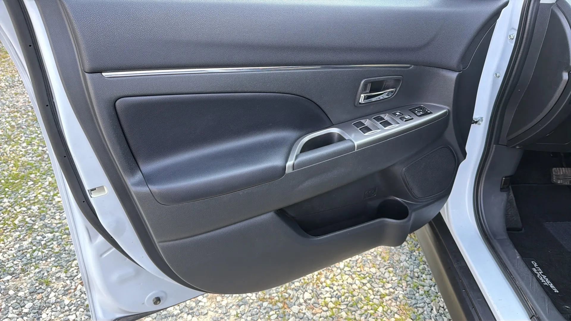 Used 2022 Mitsubishi Outlander Sport SE image 22