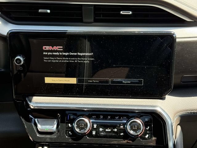 New 2026 GMC Sierra 3500 Denali w/ Denali Reserve Package AWD/4WD image 16